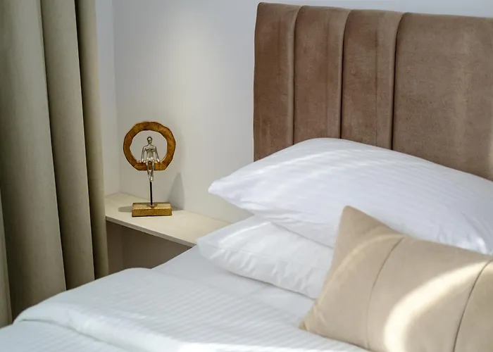 Artemis 302 - Seaside Stories Livadhia