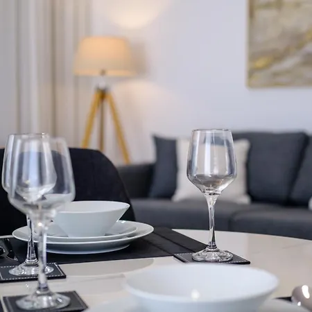 Artemis 302 - Seaside Stories