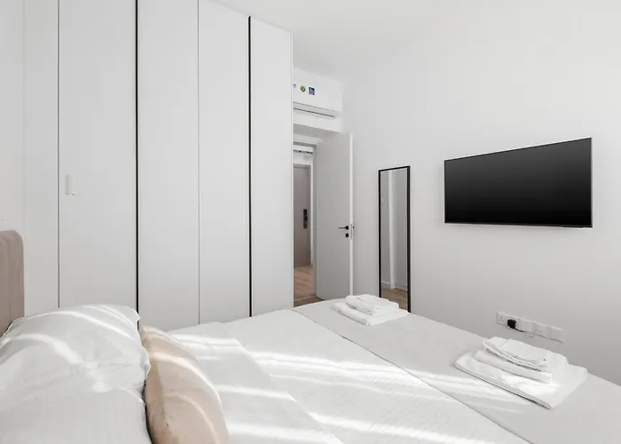 Artemis 302 - Seaside Stories